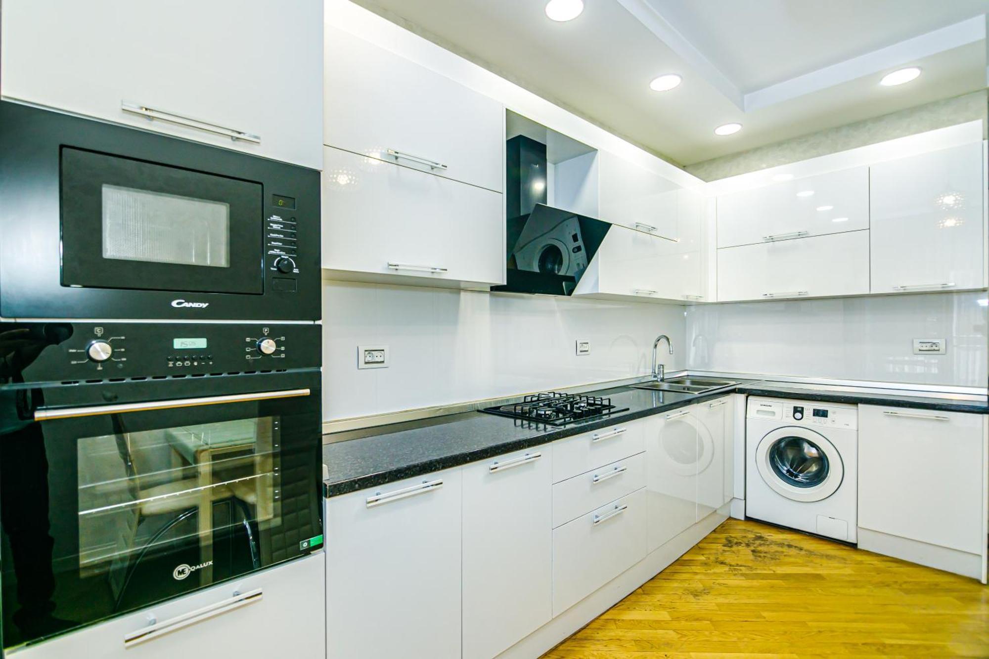 Park Azure Vip Apartment By Baku Housing Dış mekan fotoğraf